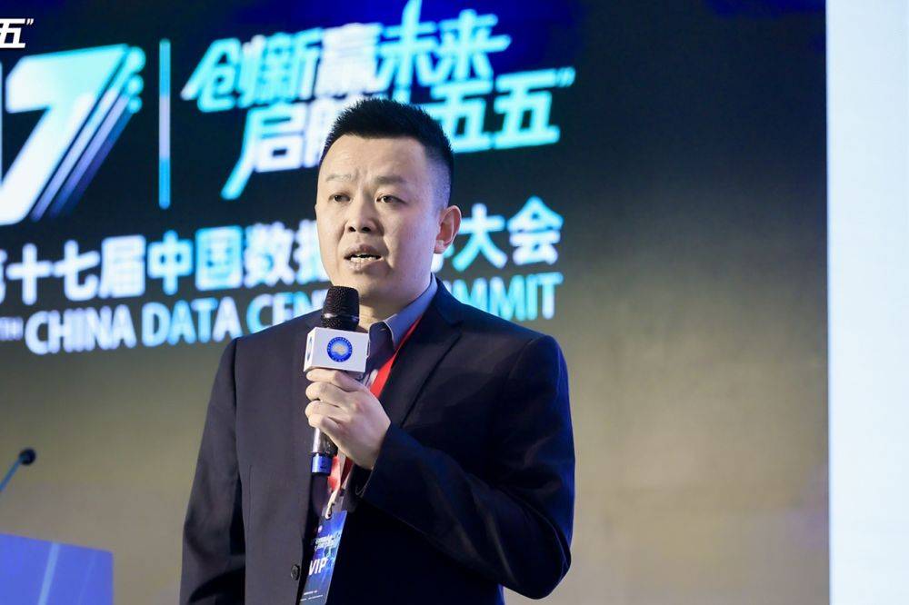 曲晓东.jpg